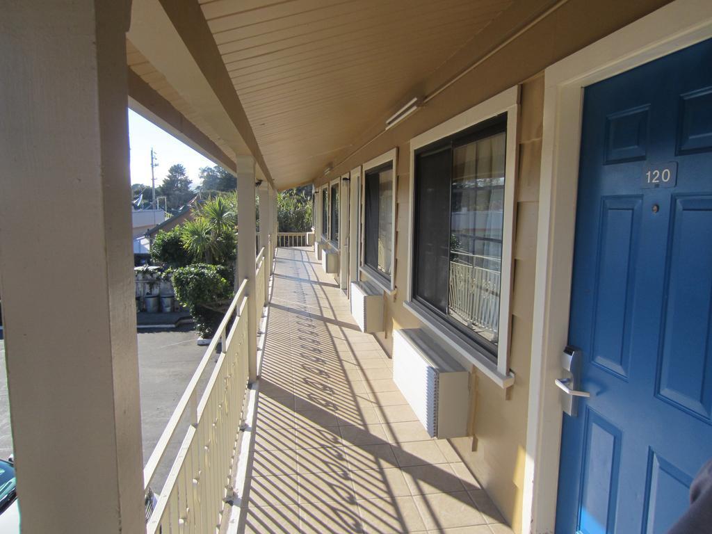 Rodeway Inn Monterey Near Fairgrounds Екстер'єр фото