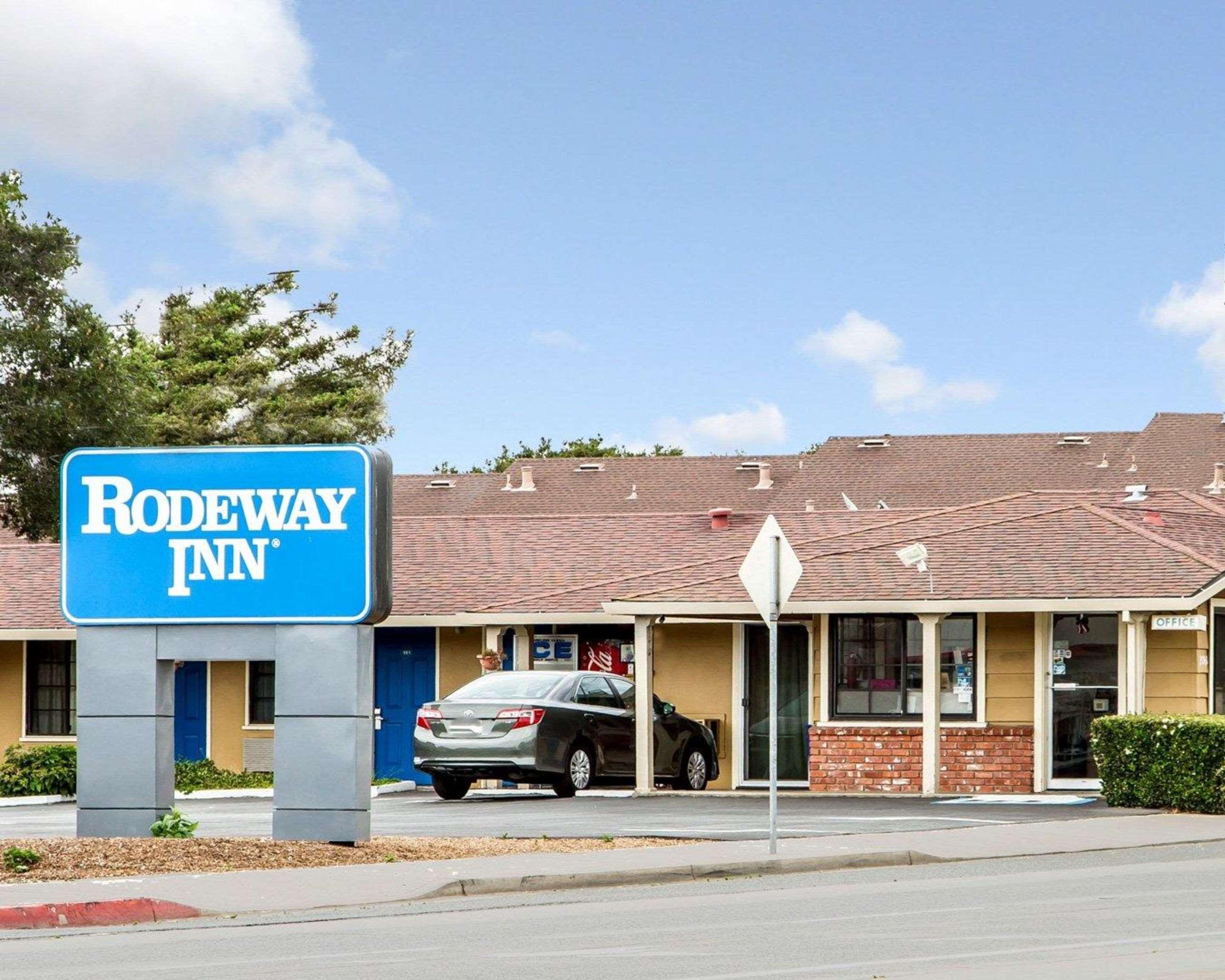 Rodeway Inn Monterey Near Fairgrounds Екстер'єр фото